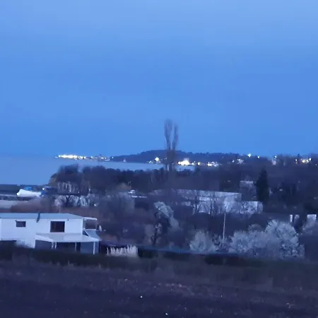 Captain Niko 아파트 *