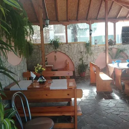 Captain Niko Apartment