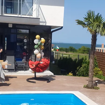 Captain Niko Apartament